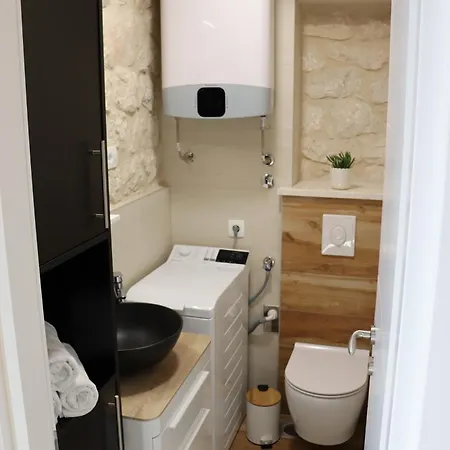 Luxury Stone Matijevic Apartment Blato na Cetini